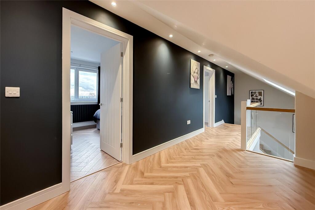 Additional image 10 of Robert Avenue, St. Albans, Hertfordshire, AL1