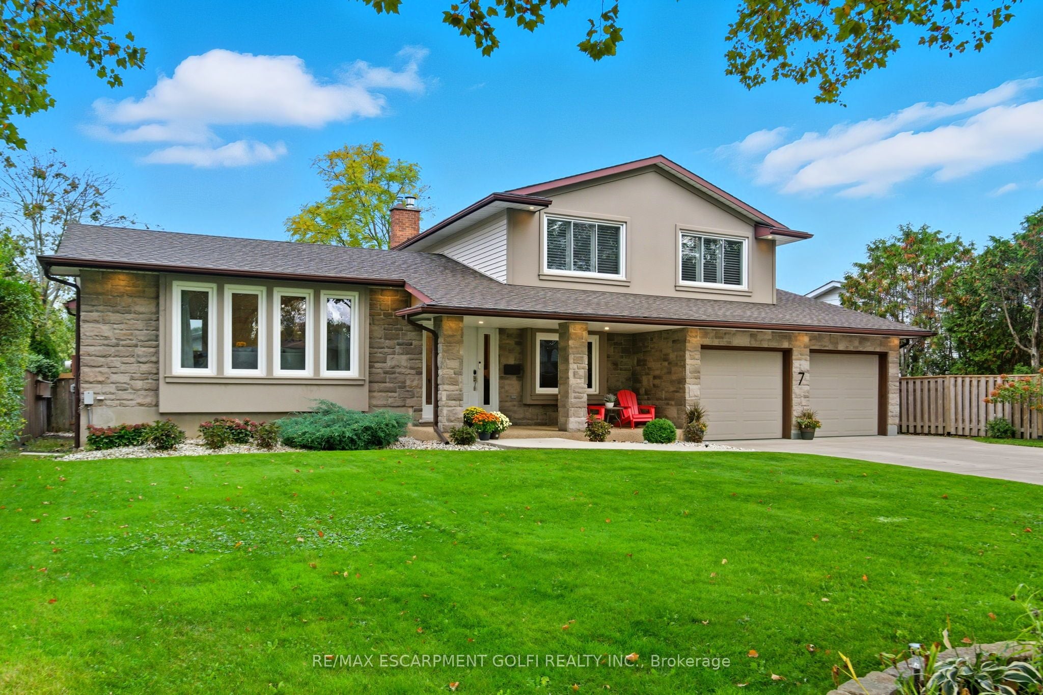 7 Kenmore Crescent, St. Catharines, ON, L2N 4S4