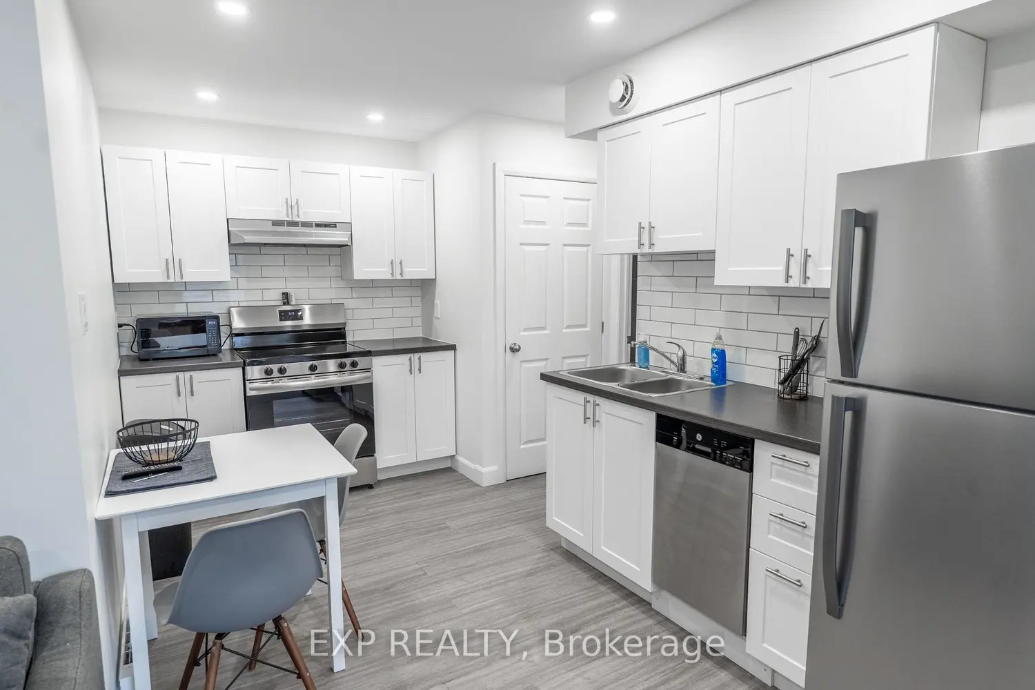 Additional image 4 of 625 Montreal Road