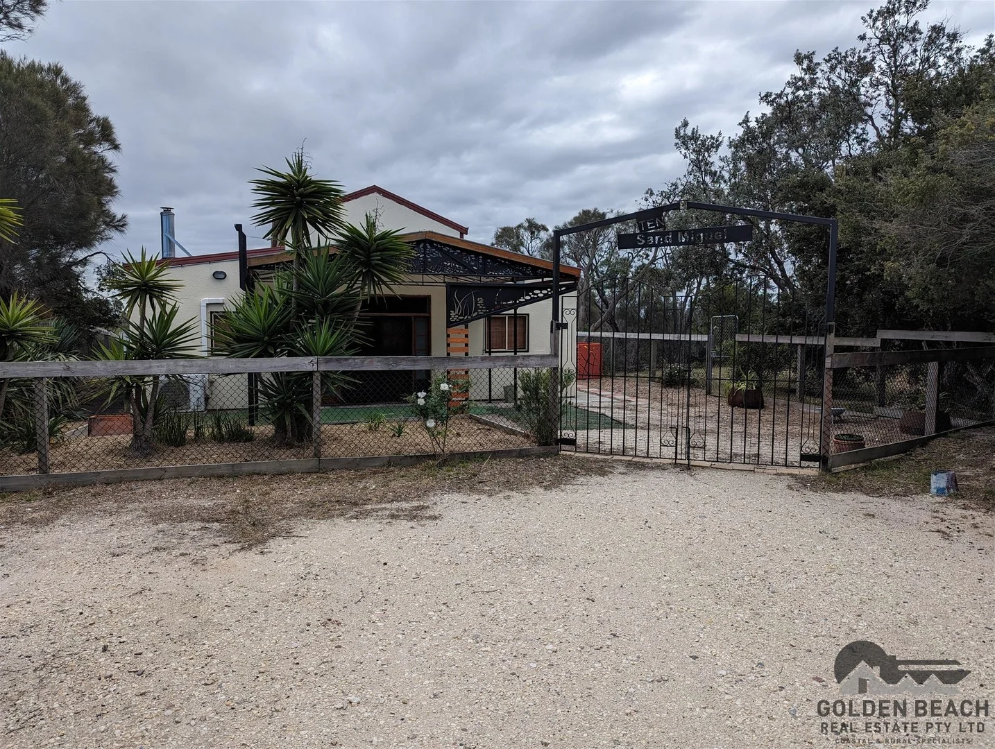 10 Pacific Court, Golden Beach VIC 3851