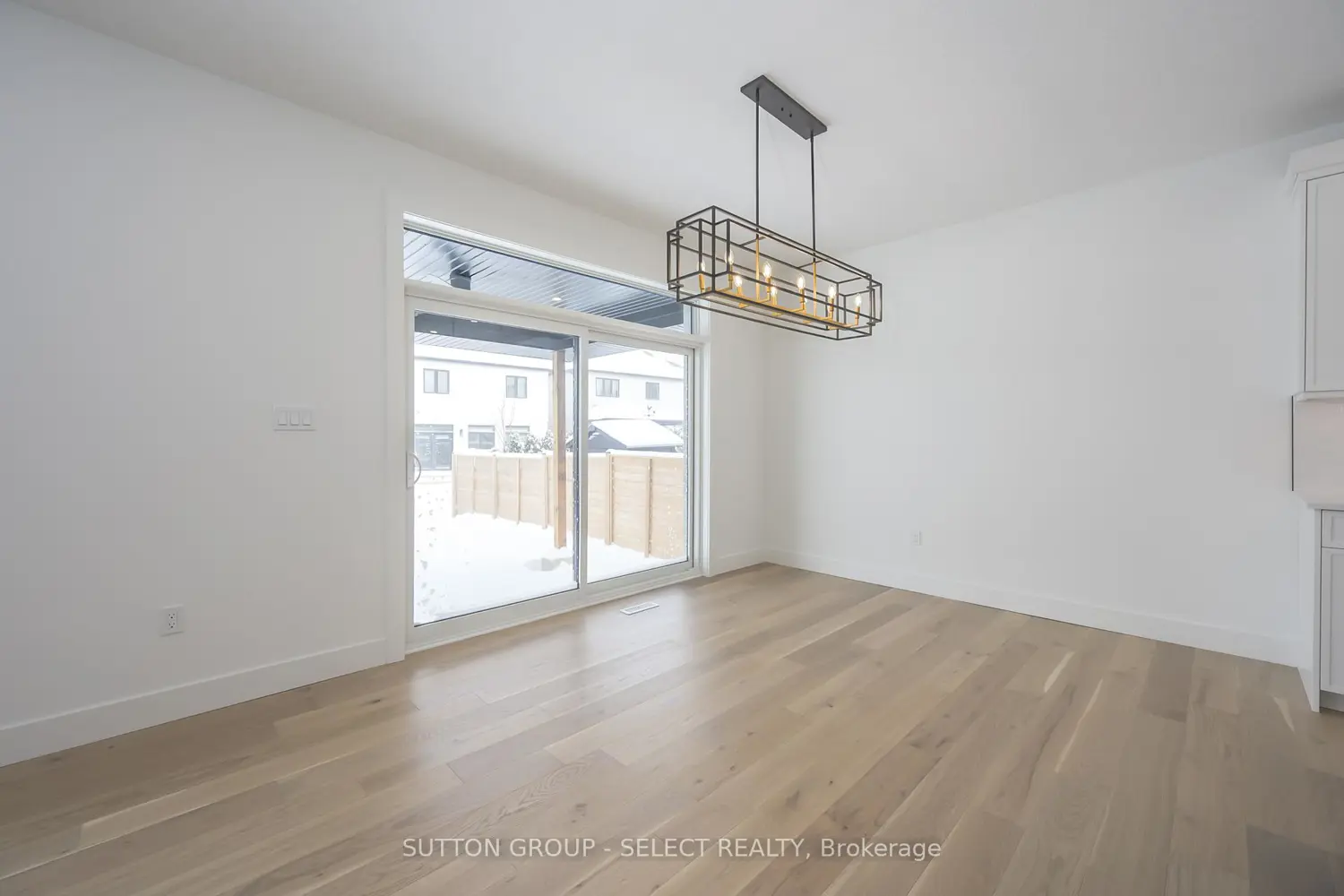 Additional image 4 of 1898 Fountain Grass Drive