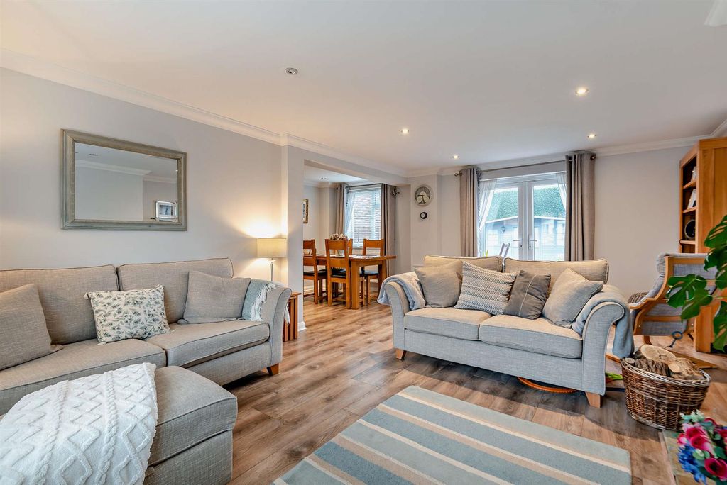 Additional image 5 of 4 bed semi-detached house for saleBracken Way, Chobham, Woking GU24