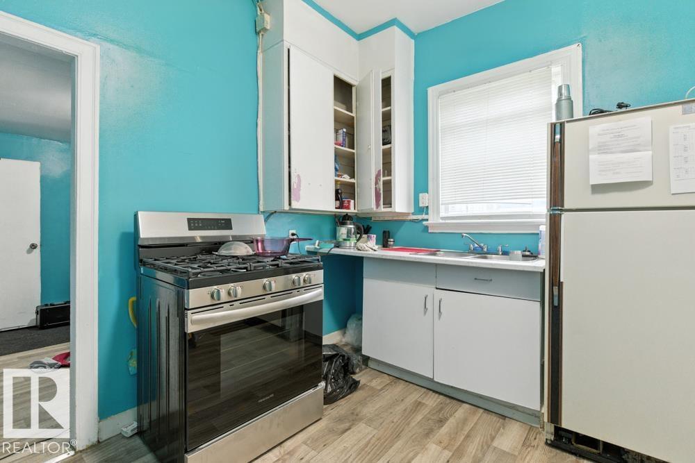 Additional image 3 of 10260 95 Street NW, Edmonton, AB, T5H2B4
