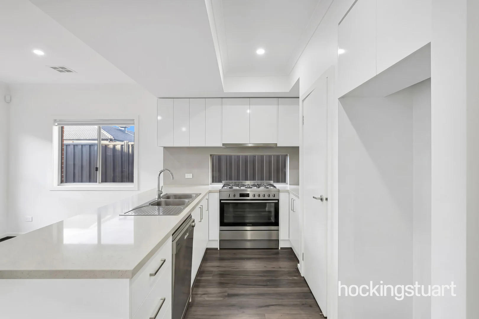 22 Mallaig Drive, Beveridge VIC 3753 photo 5