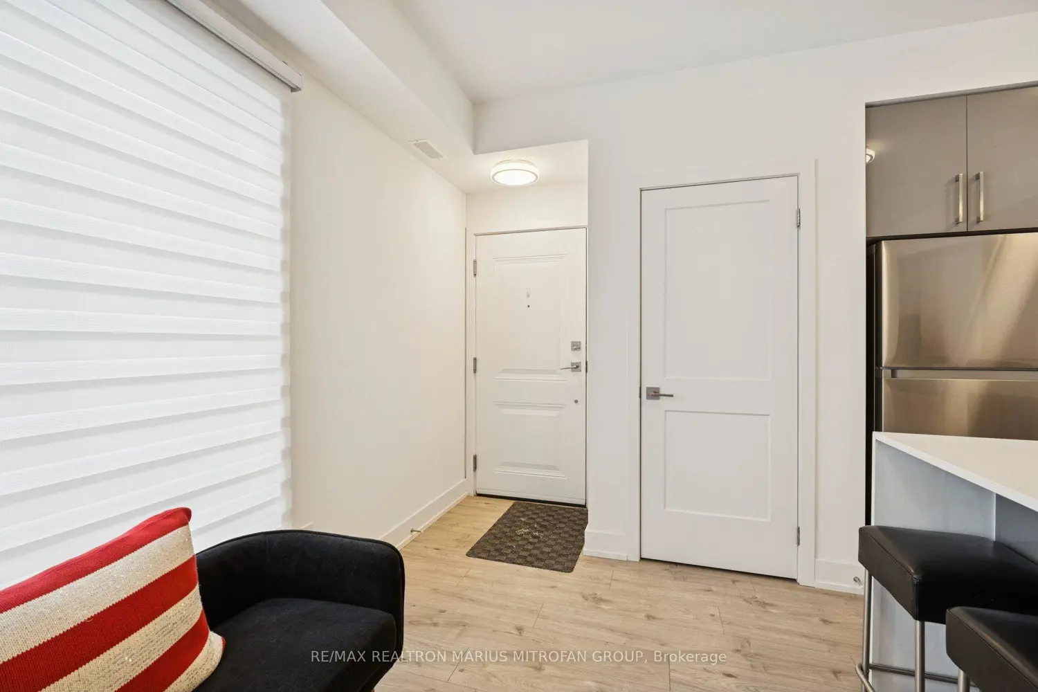 Additional image 5 of 6065 Mcleod Road 204