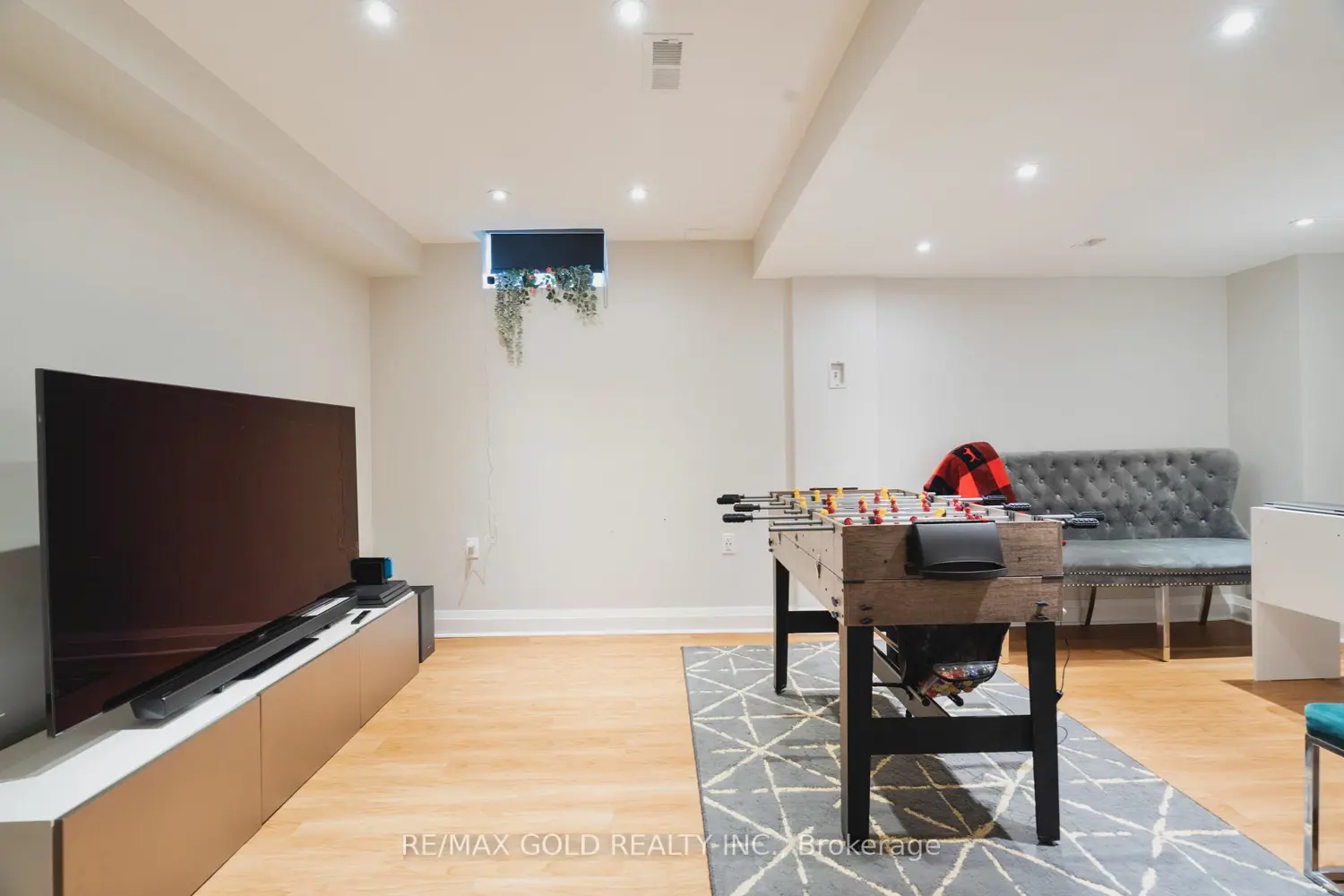 Additional image 6 of 56 Snelgrove Crescent