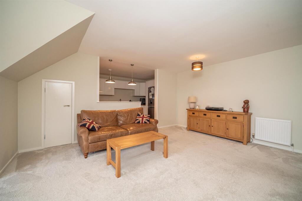 Additional image 9 of Park View Close, St. Albans