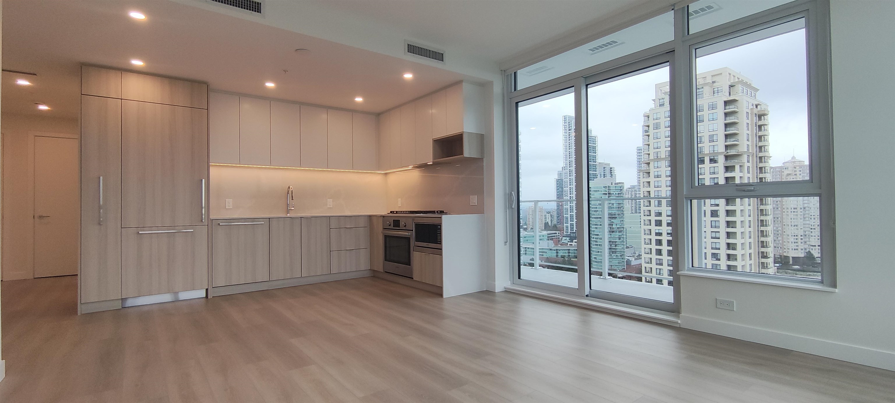 Additional image 3 of 6075 Wilson Avenue, Burnaby, BC, V5H 2R5