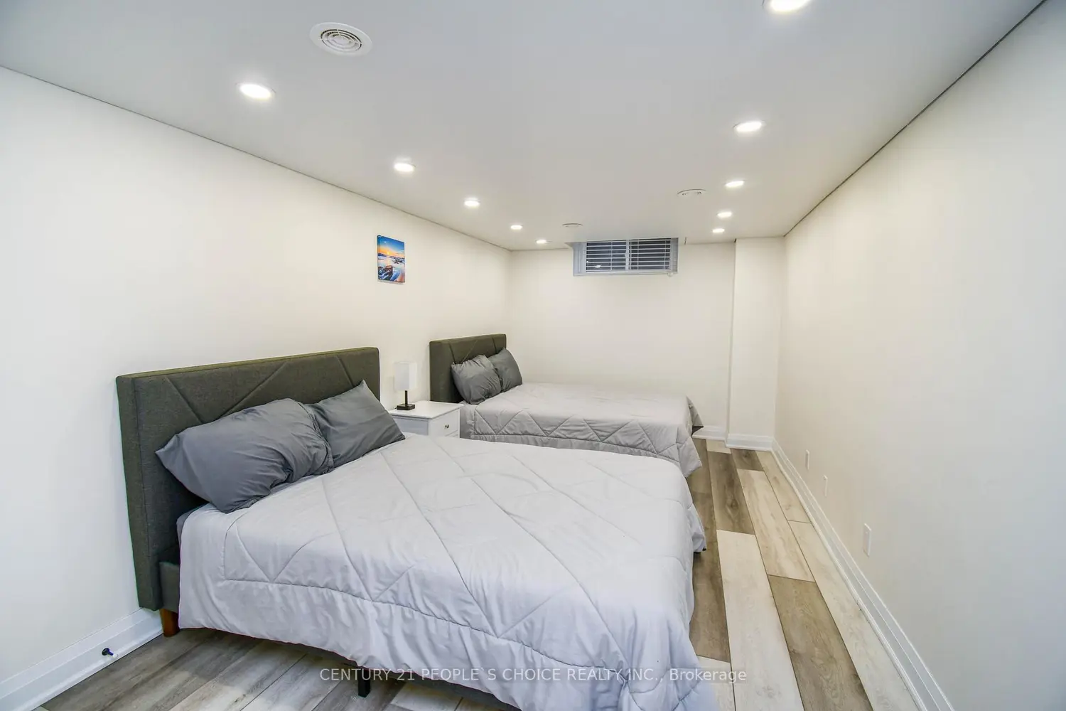 Additional image 16 of 694 Broadview Avenue