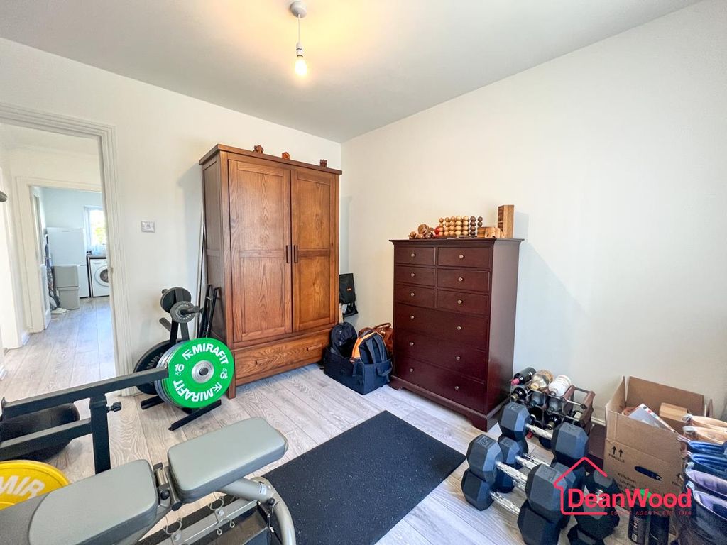 Additional image 18 of 2 bed flat for sale10 Richmond Court, Farmhill, Douglas, Isle Of Man IM2