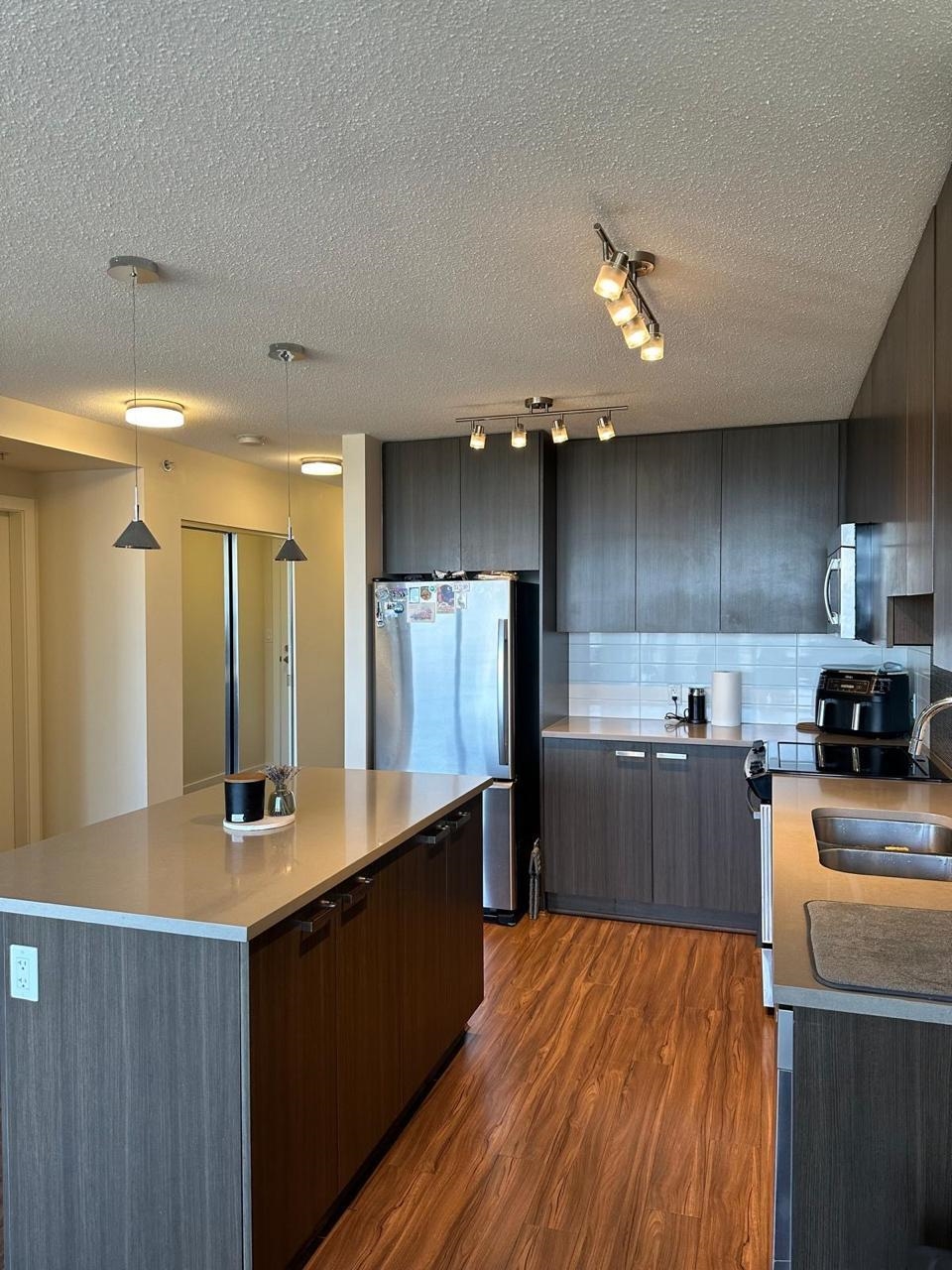 Additional image 5 of 3703-13325 102a Avenue, Surrey, BC, V3T 0J5