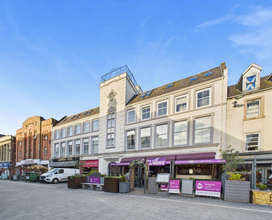 3 bed flat for saleFlat 17 Beaumont House, 15 St John's Place, Perth PH1