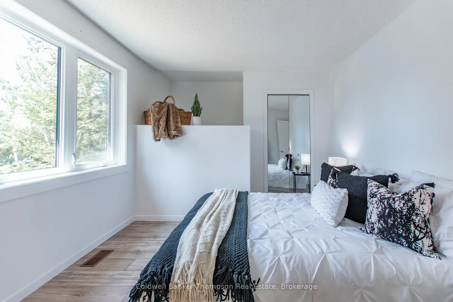 Additional image 12 of 810 East Waseosa Lake Road