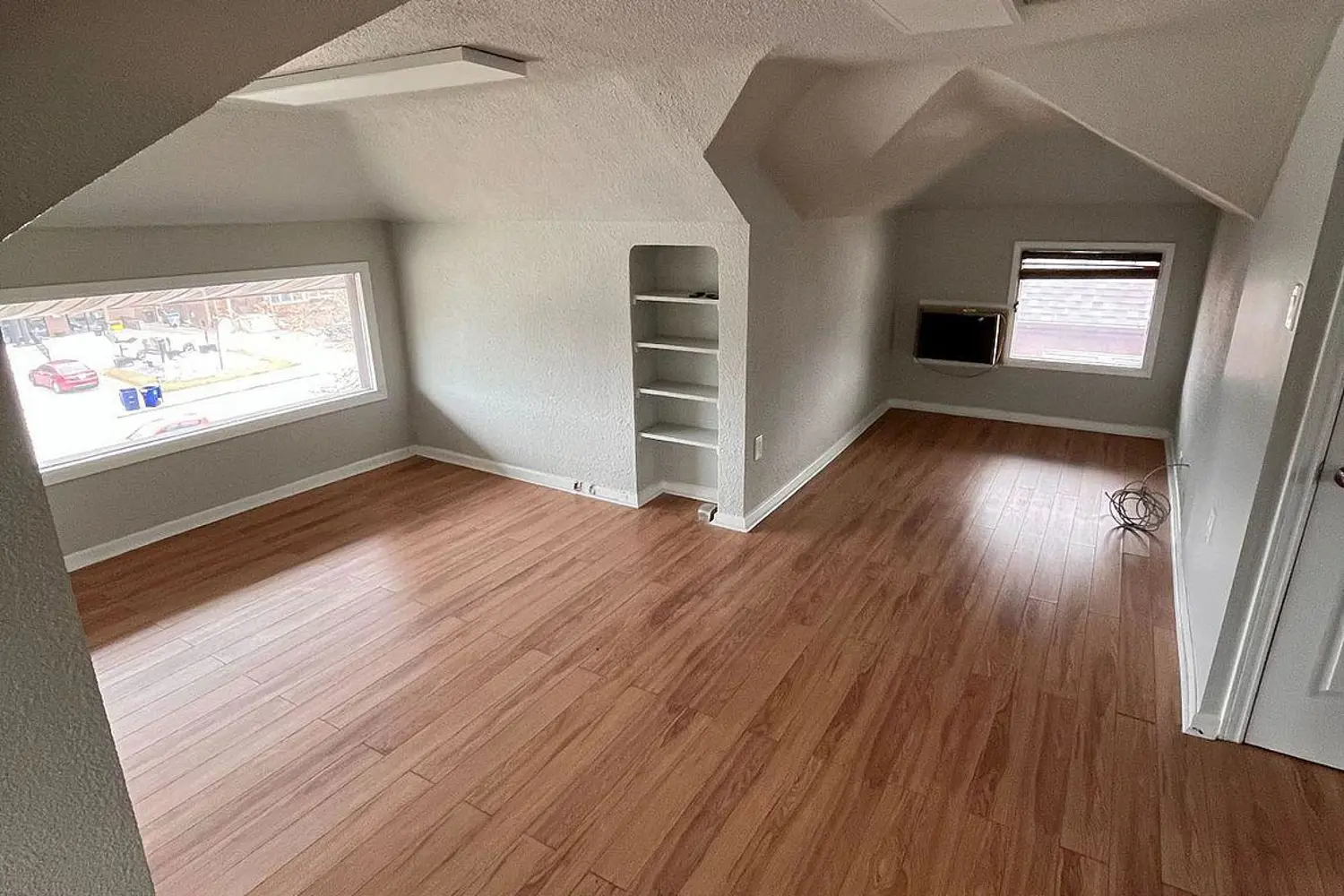 Additional image 15 of 1575 Ouellette Avenue