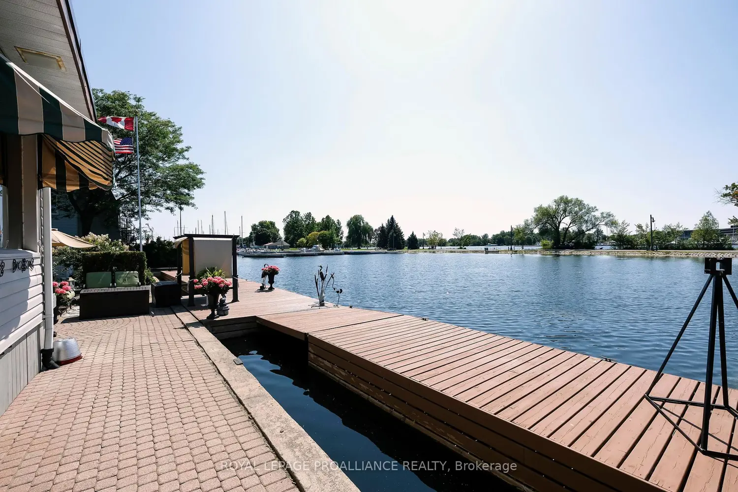 Additional image 18 of 70 Front Street