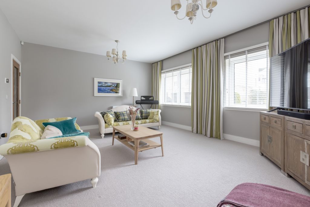 Additional image 4 of 3 bed flat for saleFlat 1, 62 Larkfield Gardens, Trinity, Edinburgh EH5