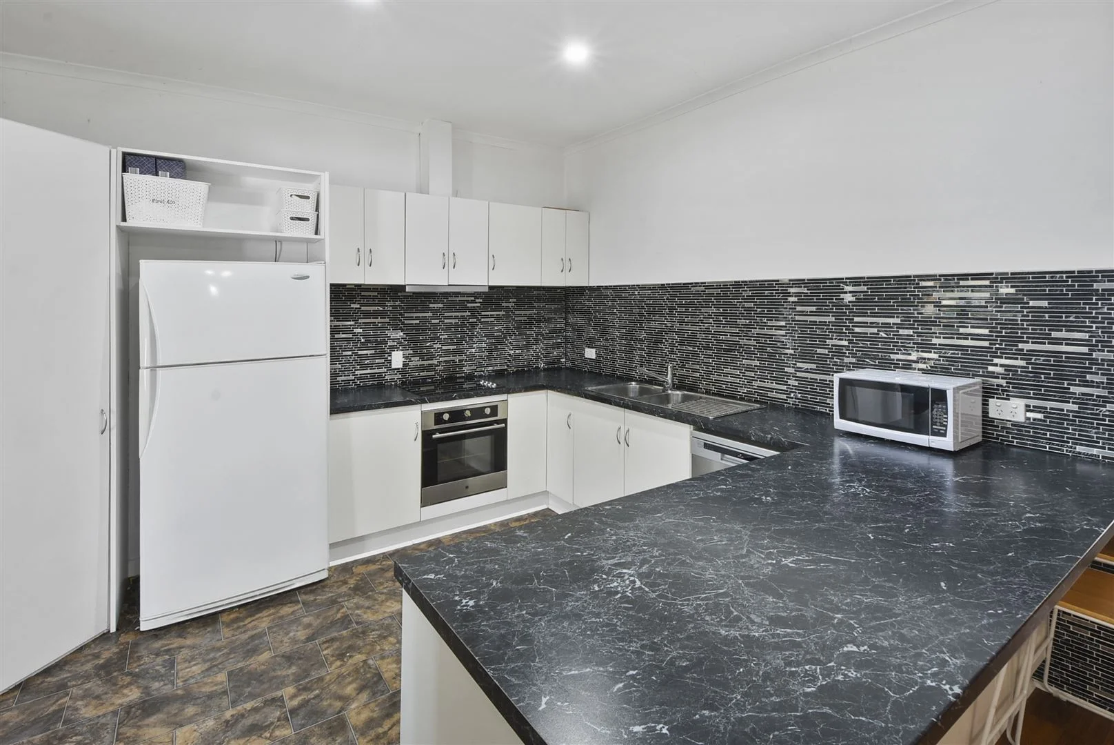 64 Edith Street, Horsham VIC 3400 photo 3