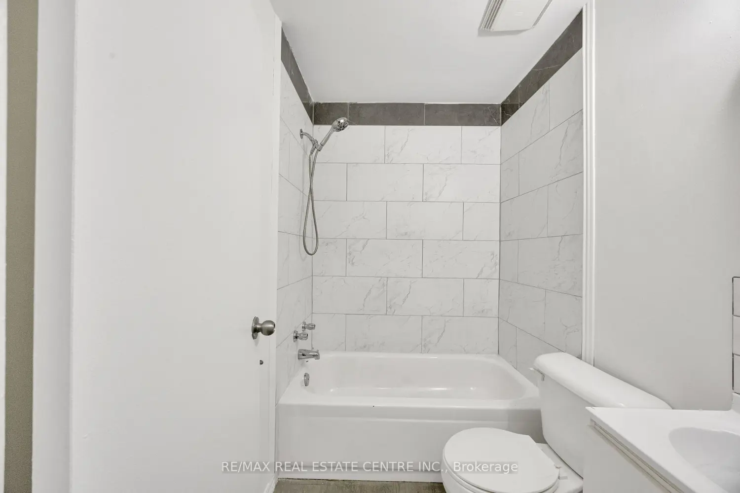 Additional image 7 of 1172 Hamilton Road 308