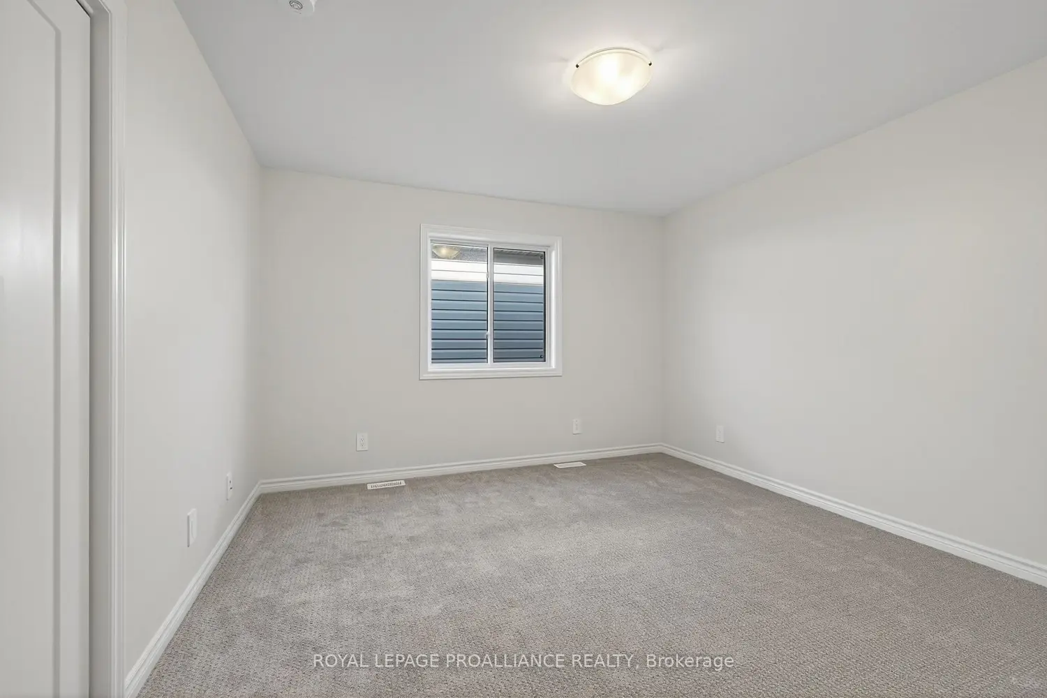 Additional image 18 of 14 Peace River Street