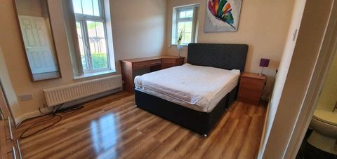 Richmond Avenue, Manchester M25, Room to rent
