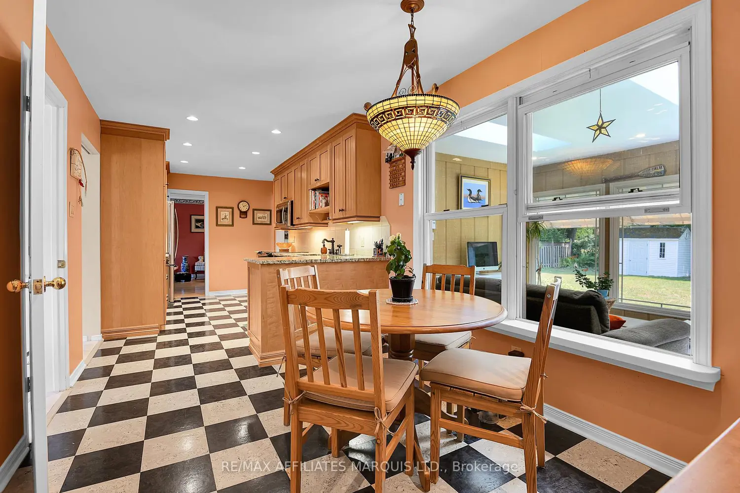 Additional image 3 of 1626 Grant Avenue