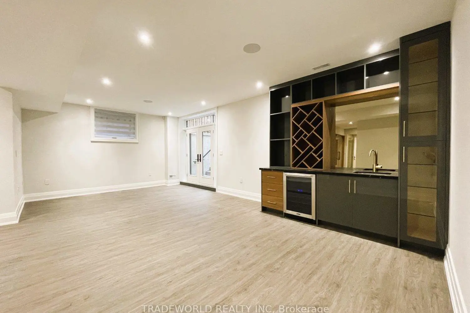 Additional image 18 of 90 Fred Varley Drive