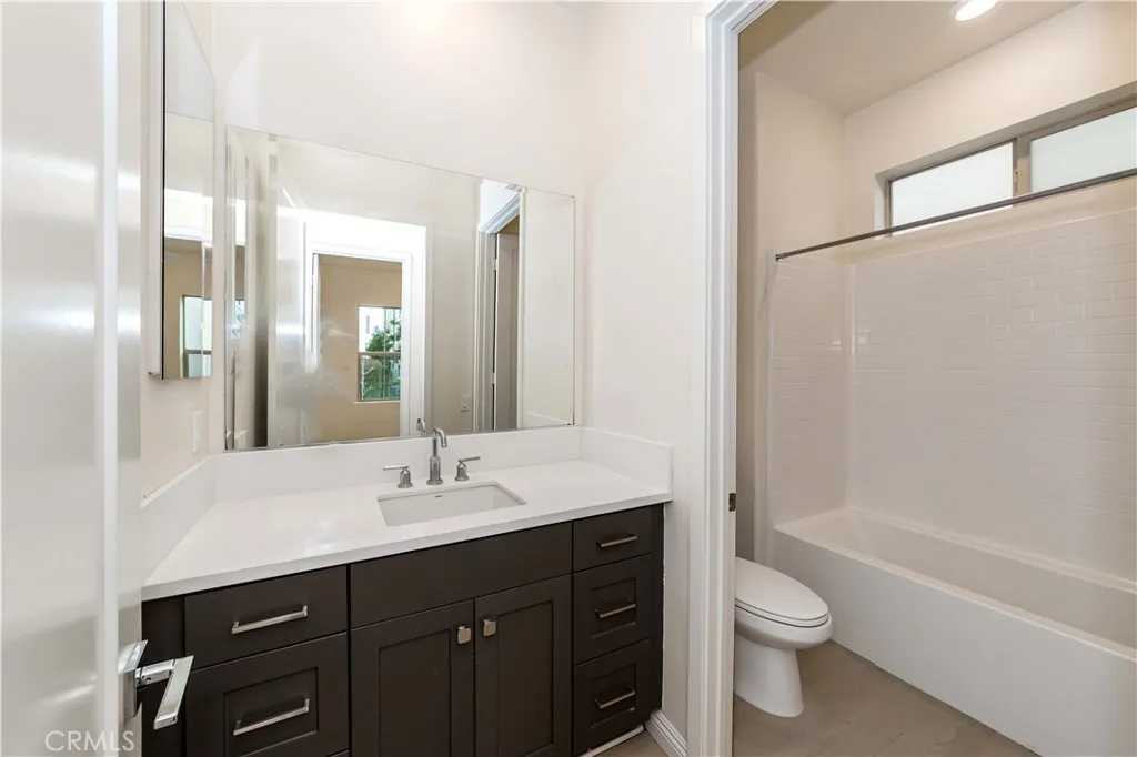 Additional image 45 of 191 Frame, Irvine, CA 92618