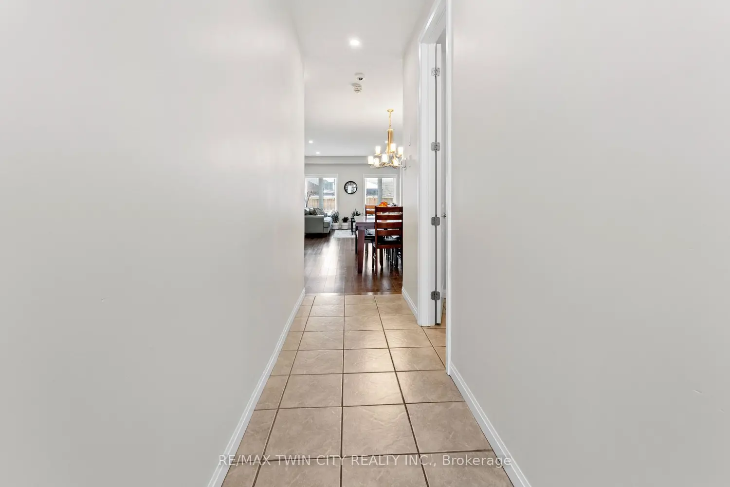 Additional image 4 of 305 Sweet Gale Street