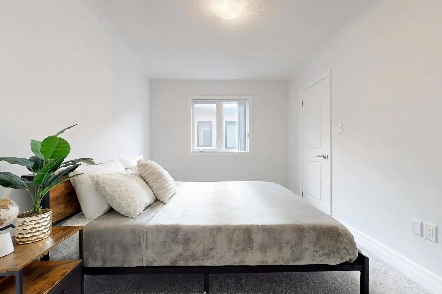 Additional image 14 of 23 Rosanne Circle