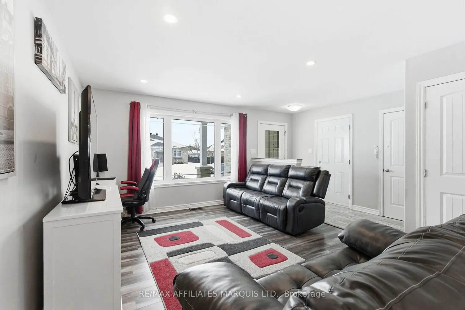 Additional image 3 of 50 Jim Brownell Boulevard