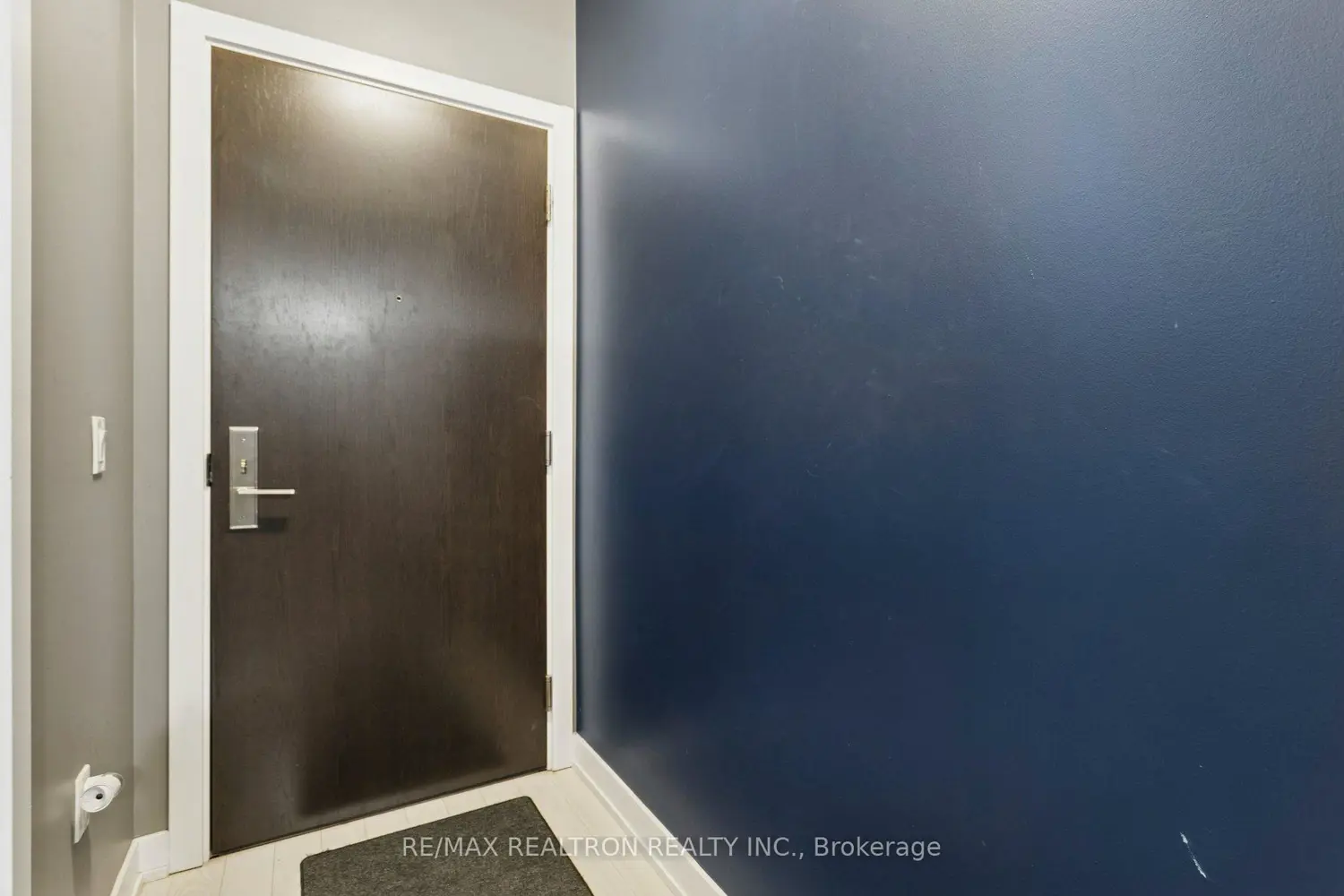 Additional image 9 of 330 Richmond Street 307