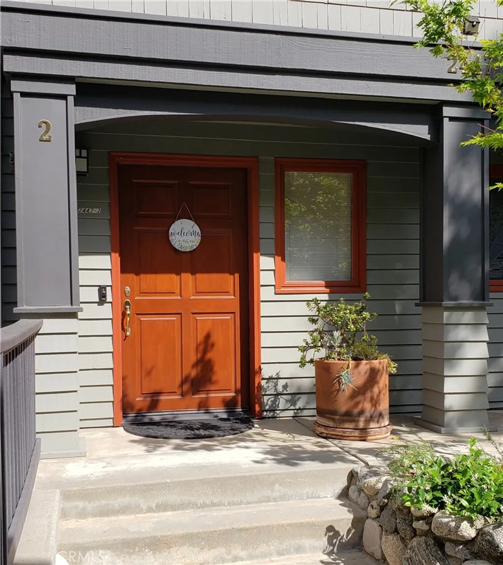 Additional image 3 of 2447 Oneida Street Unit 2, Pasadena, CA 91107