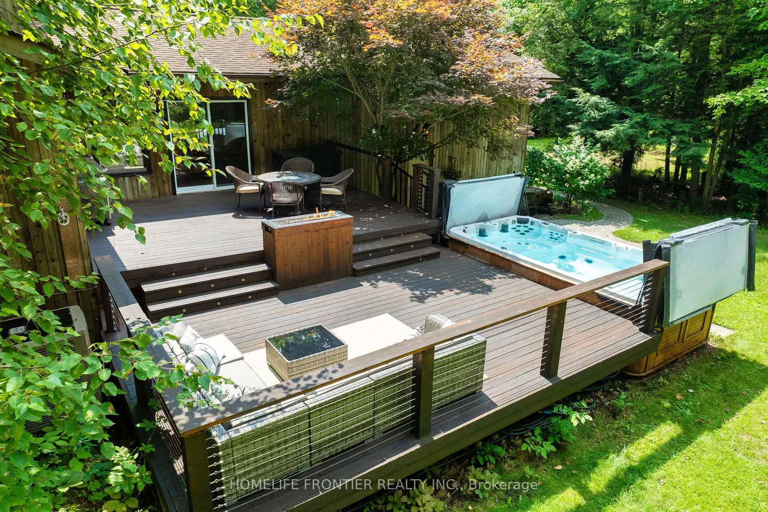 Additional image 2 of 7896 6Th Line