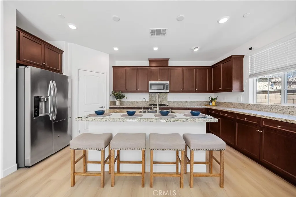 Additional image 10 of 7047 Montecito Ln, Eastvale, CA 92880