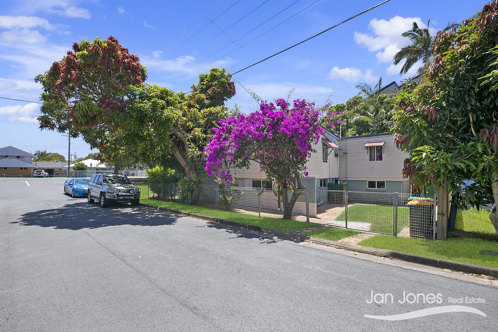 Additional image 16 of 10 Landsborough Avenue, Scarborough QLD 4020