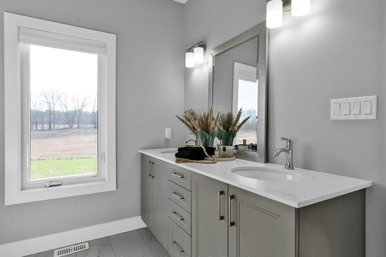 Additional image 14 of 298 Tobacco Road