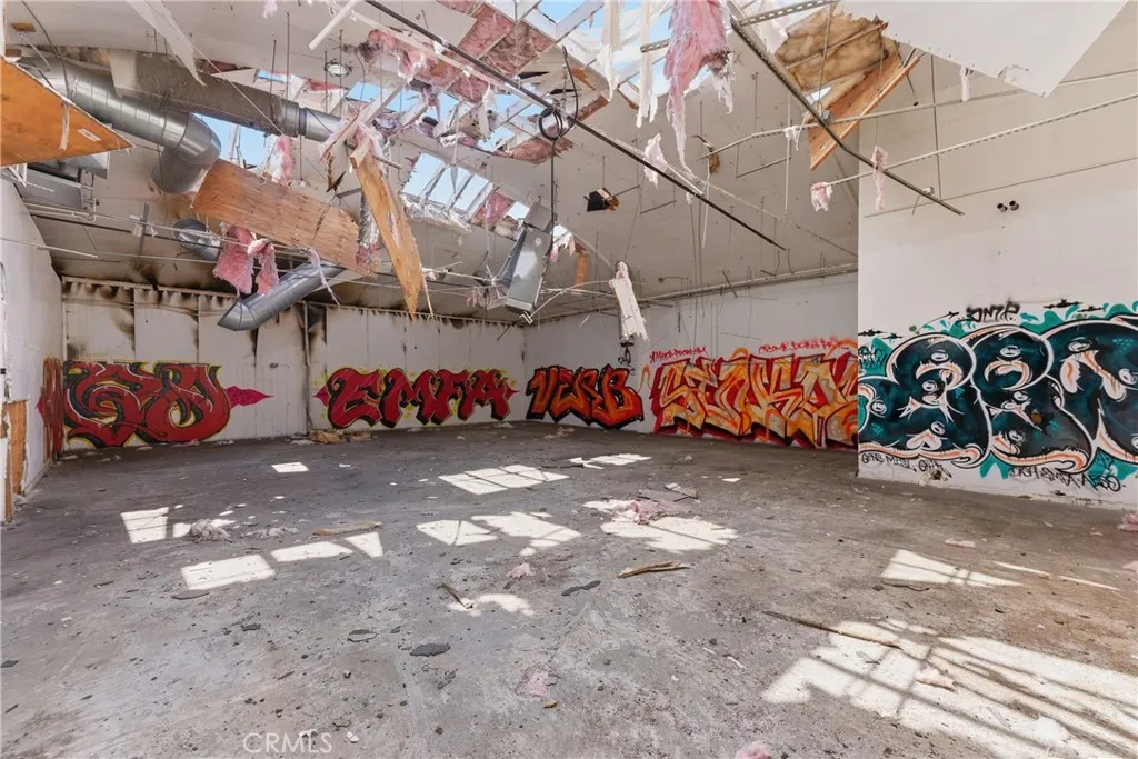 Additional image 15 of 2124 Violet St, Los Angeles, CA 90021