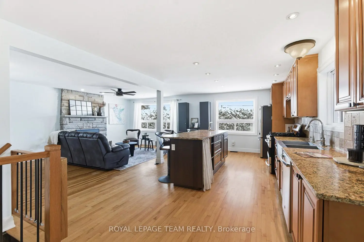 3246 Elizabeth Street photo 5
