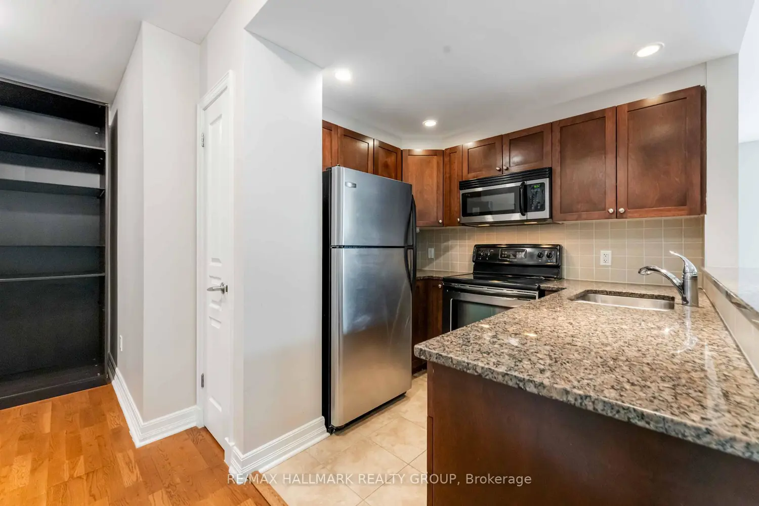 Additional image 11 of 200 Besserer Street 204