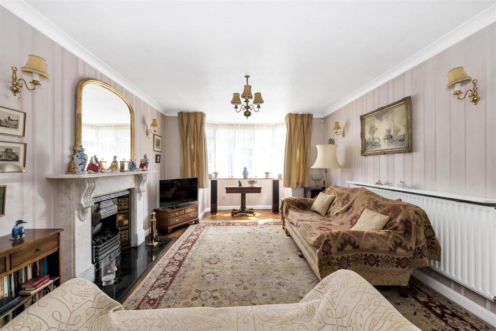 Additional image 5 of Woodstock Road North, St. Albans