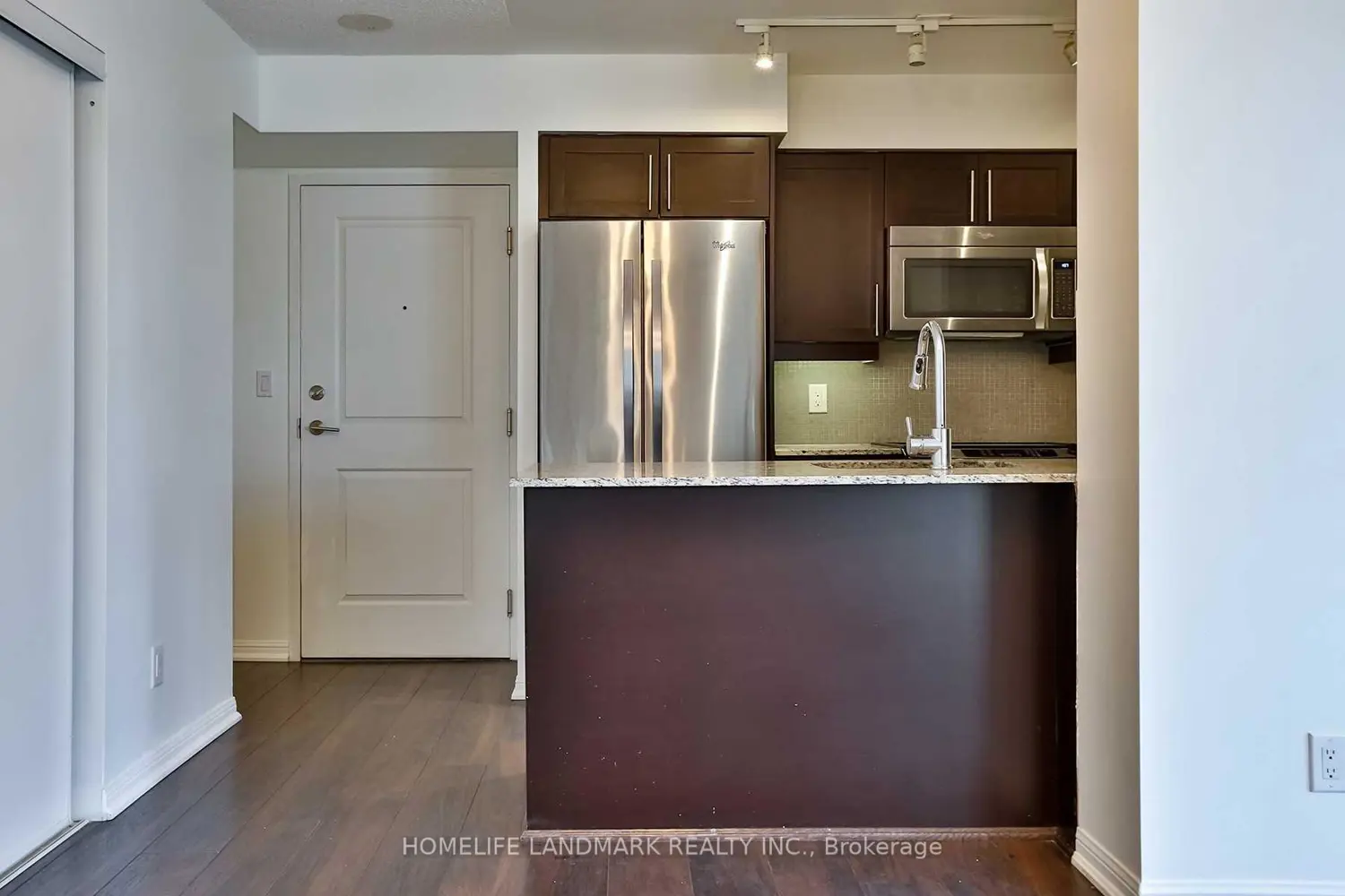 Additional image 11 of 35 Bastion Street 509