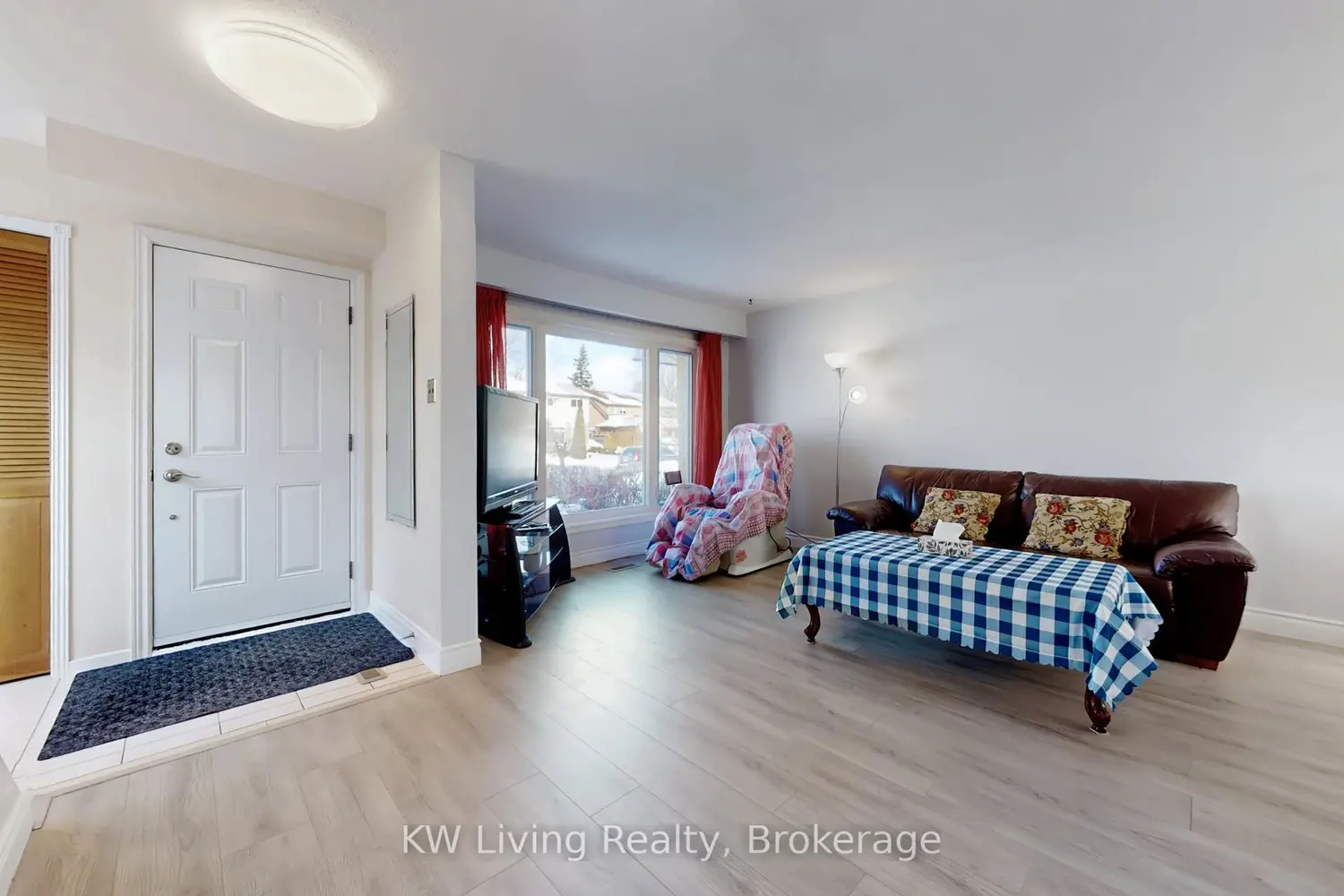 Additional image 7 of 944 Blairholm Avenue