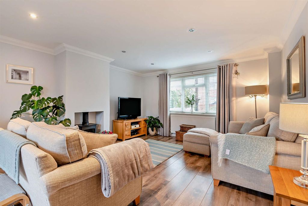 Additional image 4 of 4 bed semi-detached house for saleBracken Way, Chobham, Woking GU24