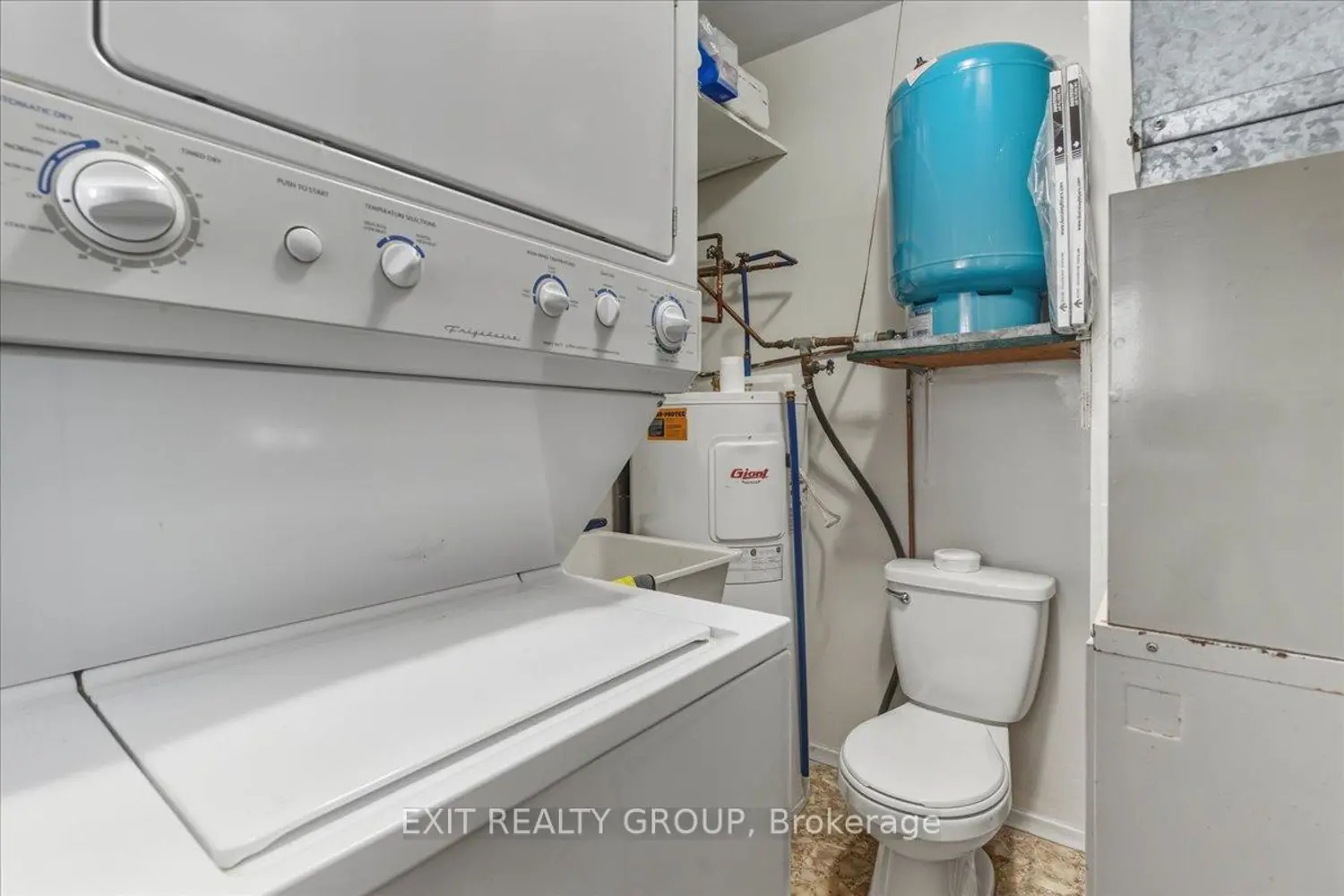 Additional image 17 of 33 Willow Point Road