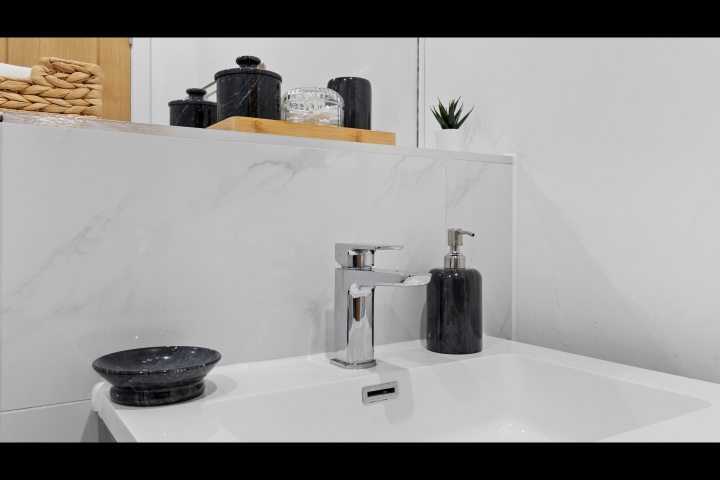 Additional image 28 of 2 Bed Flat, The Hallmark, B19, N1 7GU