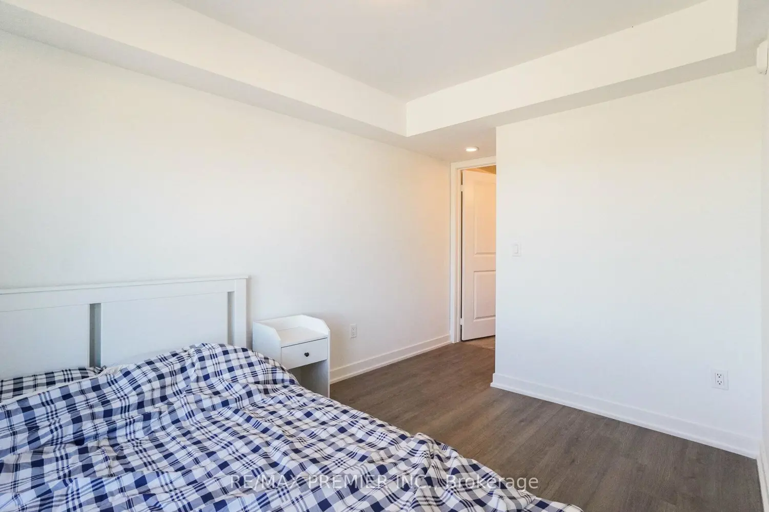 Additional image 11 of 155 Downsview Park Boulevard 116