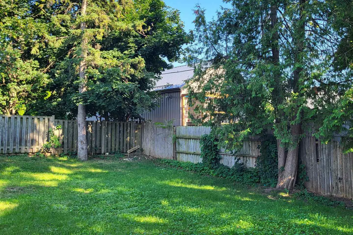 Additional image 2 of 764 Dundas Street