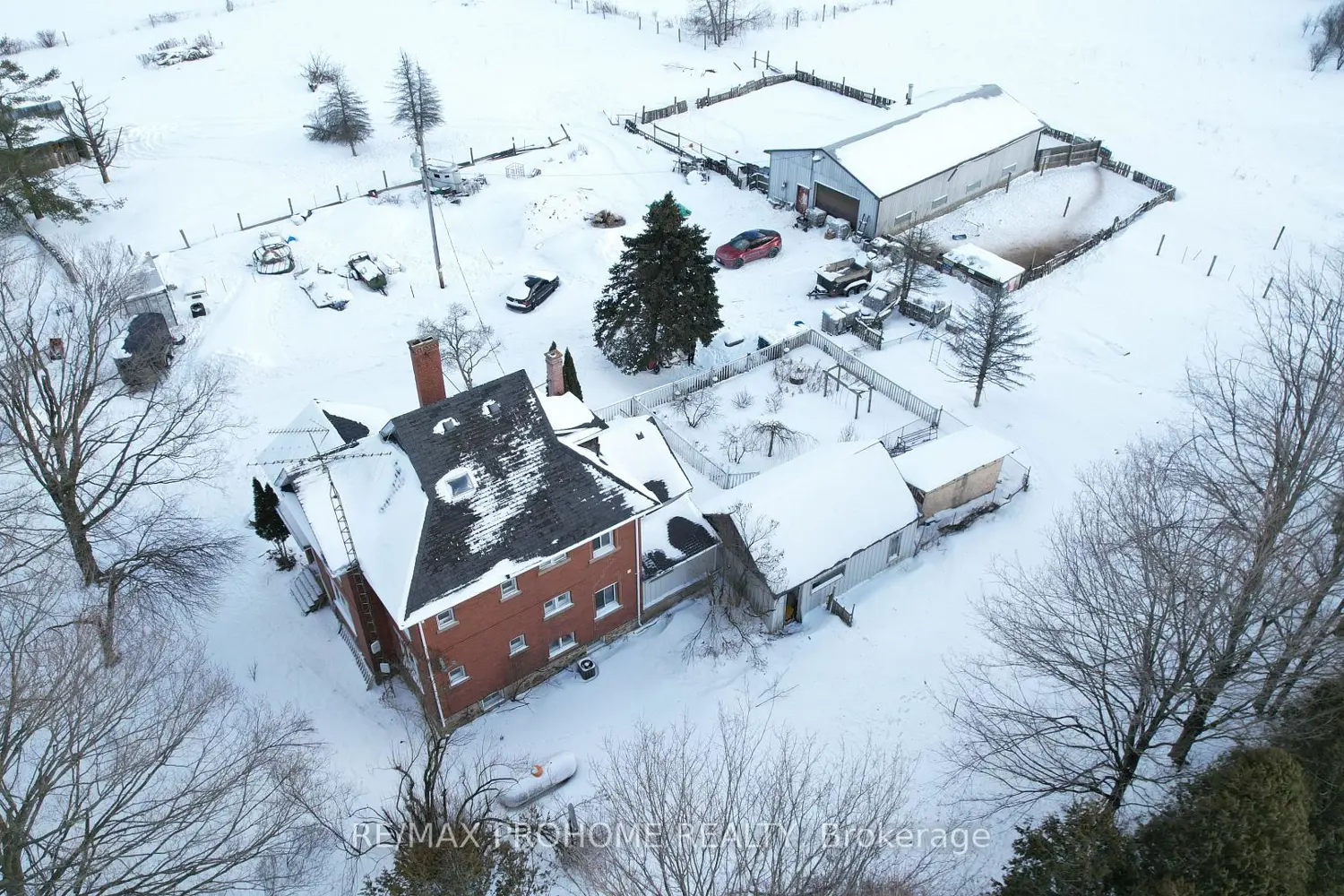 Additional image 6 of 3869 7Th Line