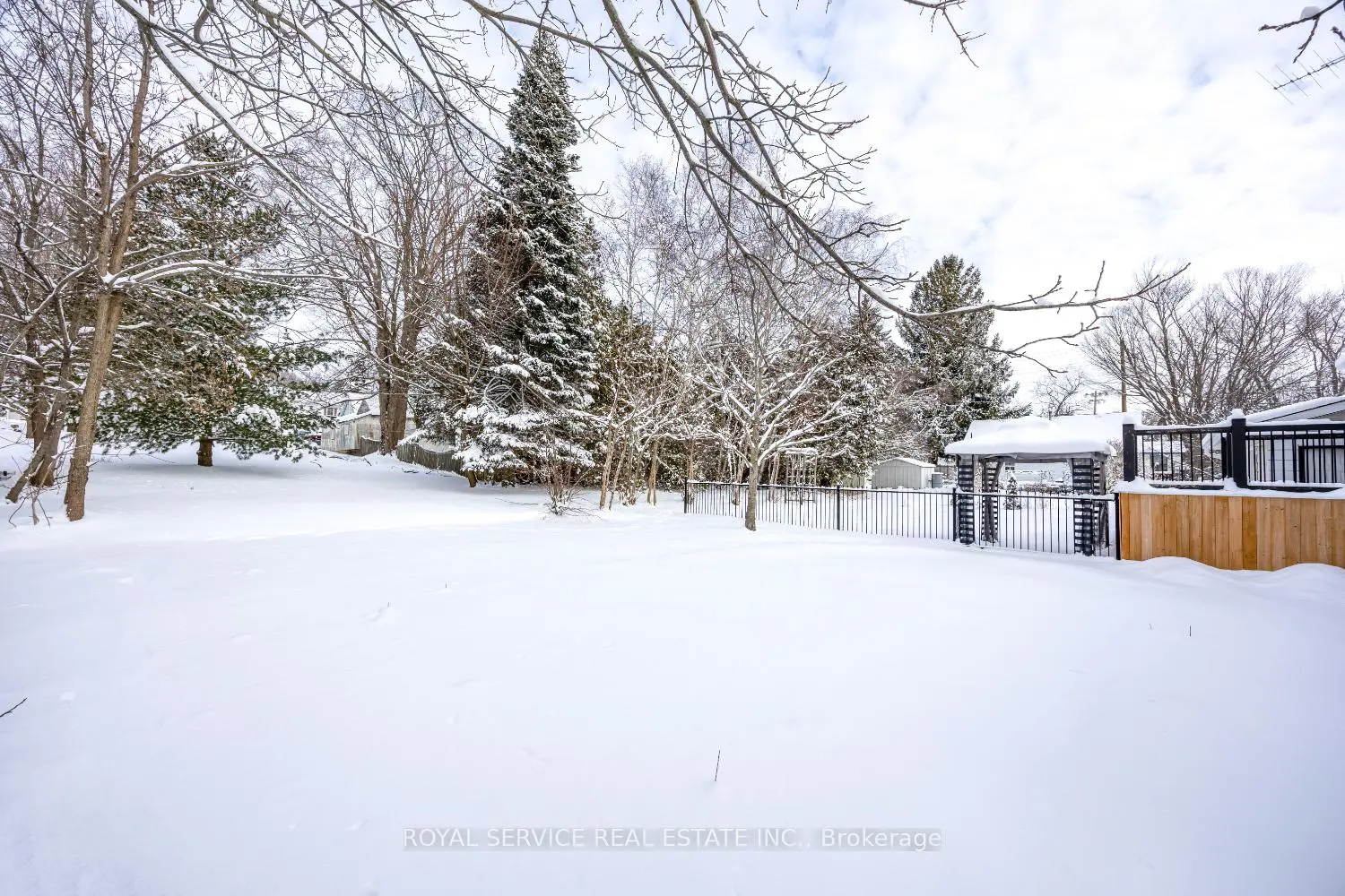 Additional image 18 of 13 Creek Street