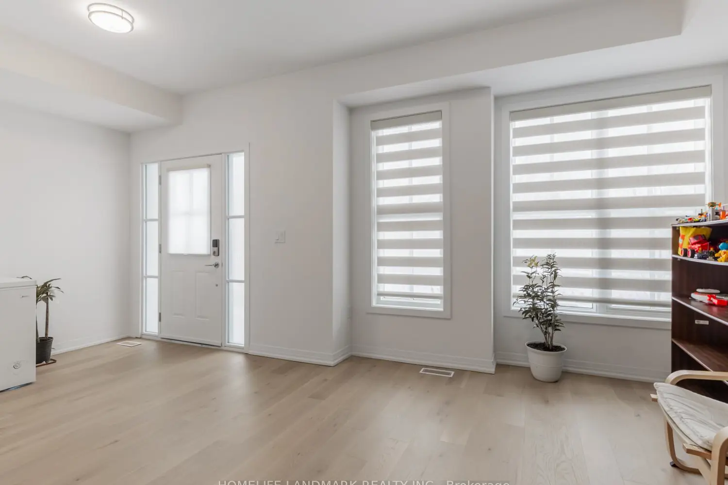 Additional image 3 of 9092 Woodbine Avenue